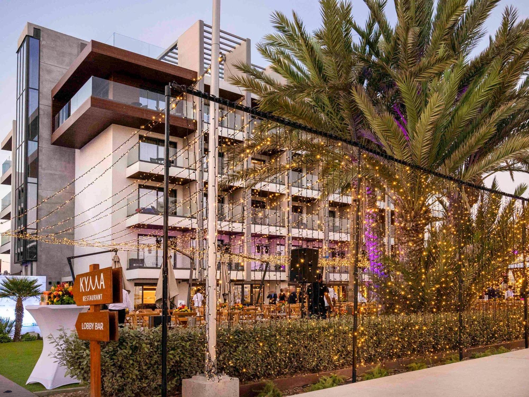 Mercure Larnaca Beach Resort 외부 사진