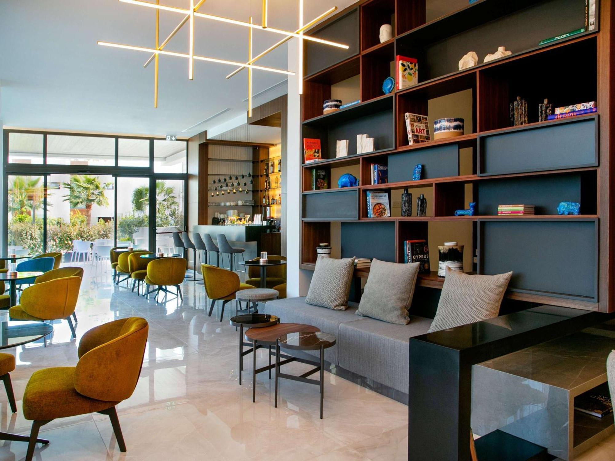 Mercure Larnaca Beach Resort 외부 사진