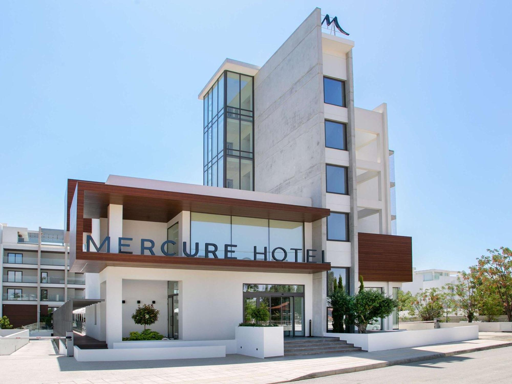 Mercure Larnaca Beach Resort 외부 사진