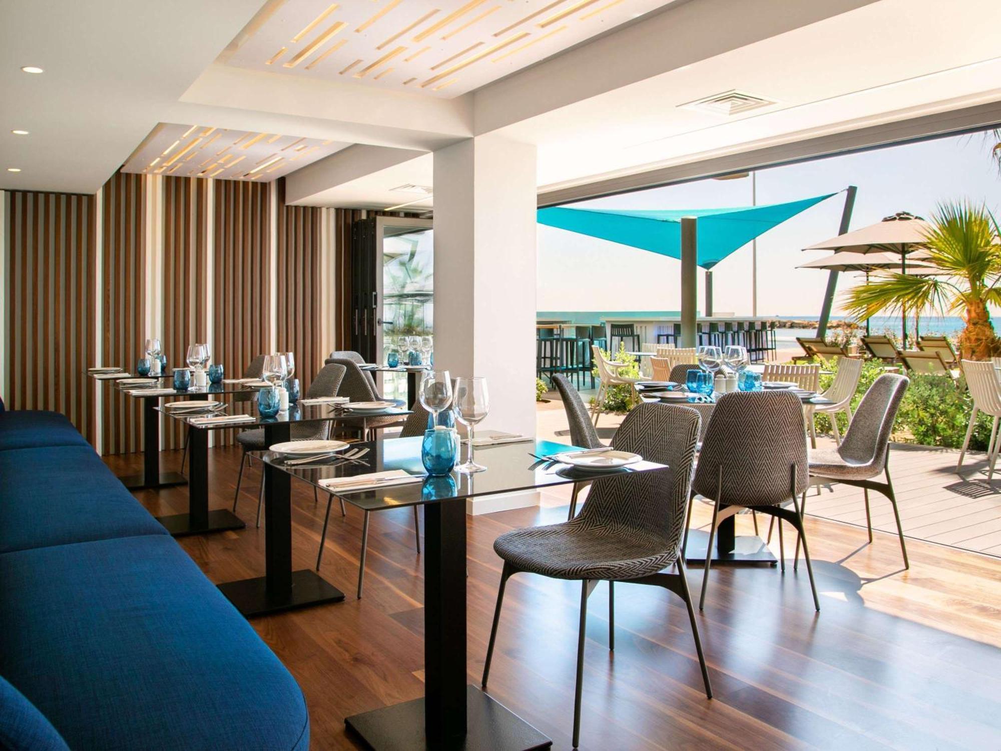 Mercure Larnaca Beach Resort 외부 사진