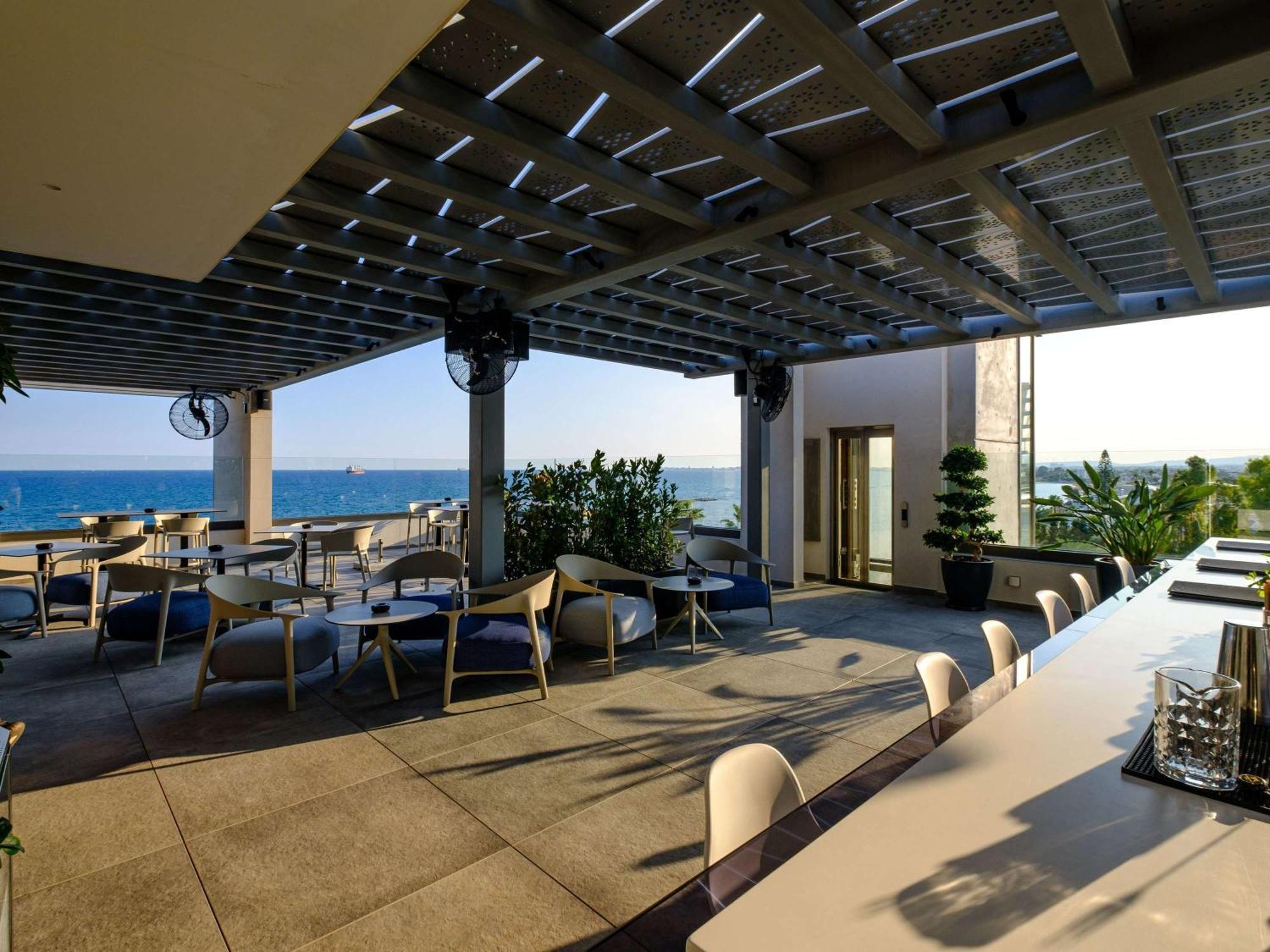 Mercure Larnaca Beach Resort 외부 사진